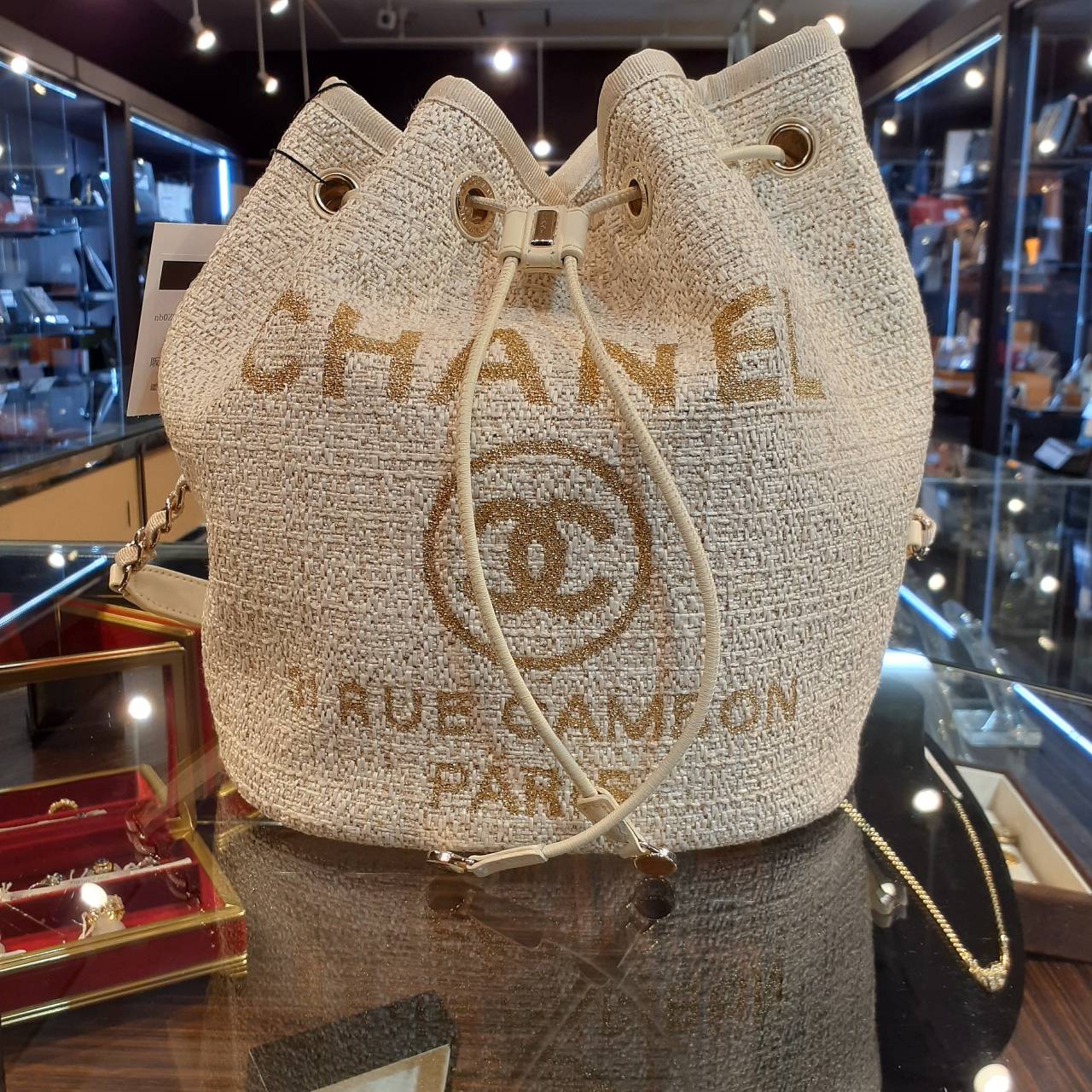 当店の一押し！これからの季節にピッタリのCHANELのバッグをご紹介です！ | 福山市でブランド品の買取なら鑑定のたくみ堂 ブランド・宝石